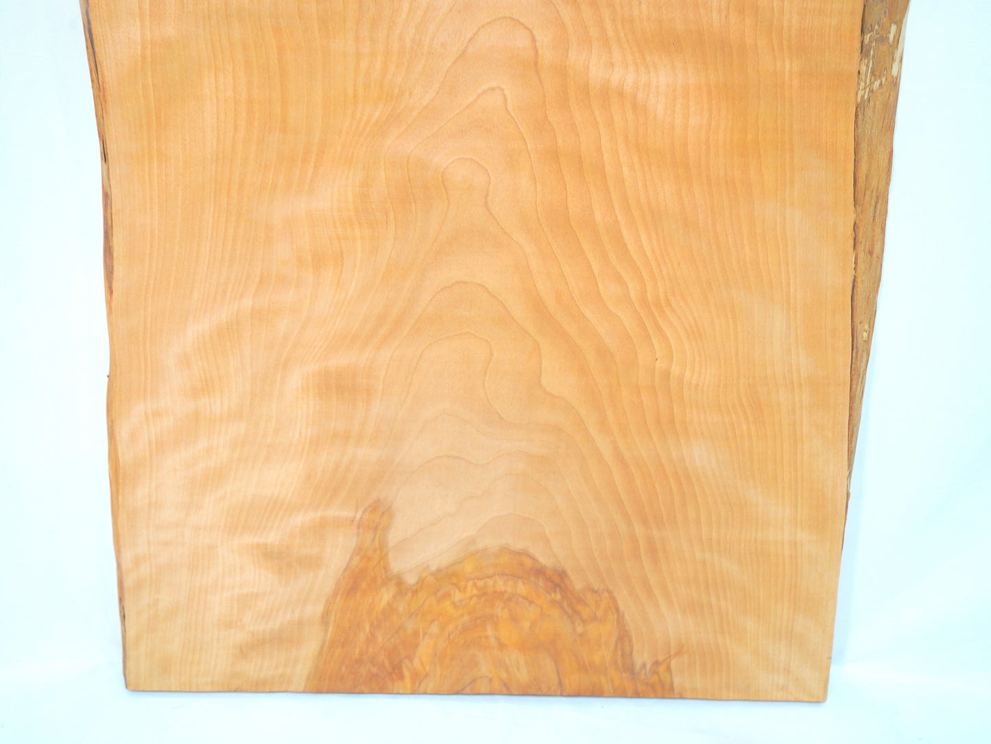 K-019 Solid birch and cherry wood board 1,545mm x 550mm x 40mm