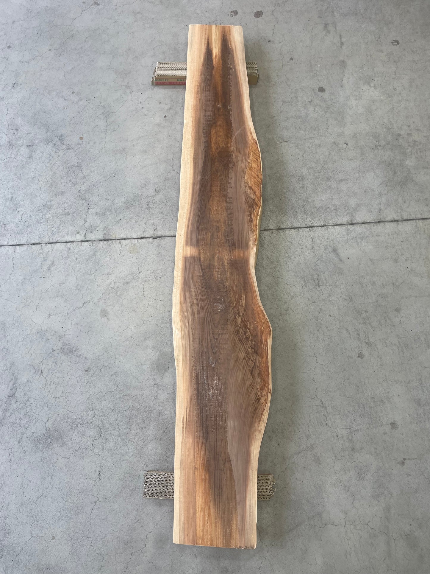 A0029 Cedar solid wood table top 2,000mm x 300mm x 30mm