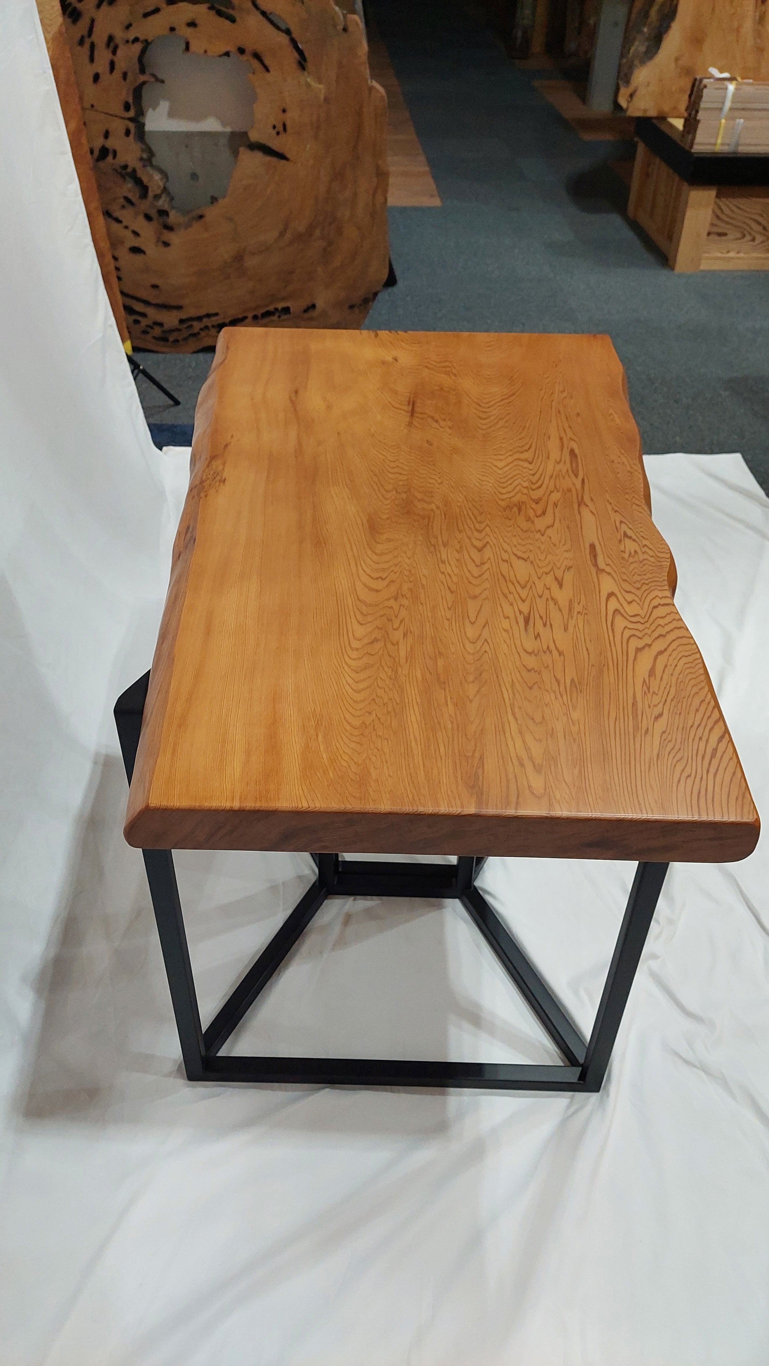 A0019 屋久杉 無垢一枚板 テーブル天板 1,040mm × 520mm × 60mm – メイ