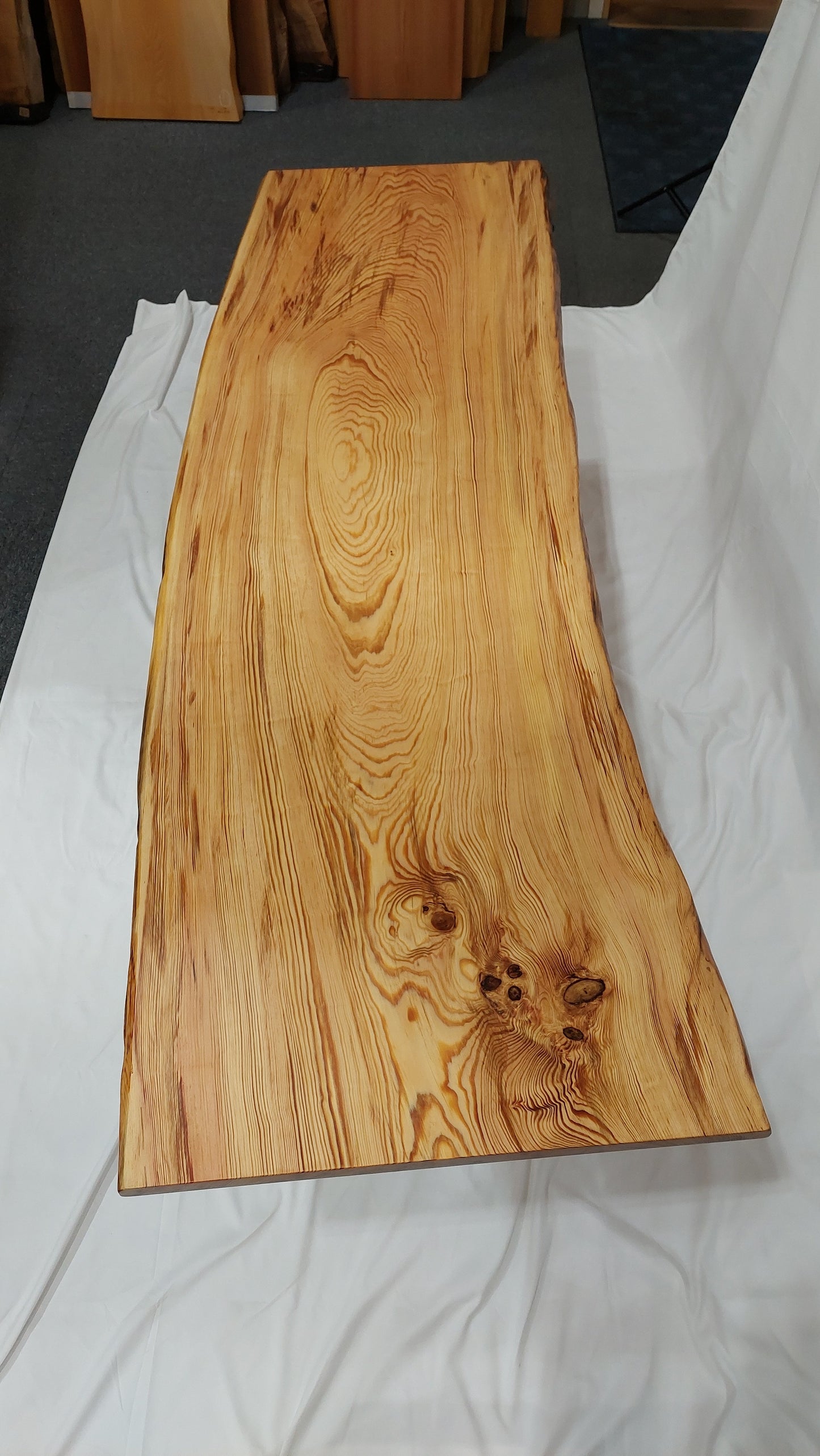 A0013 Japanese red pine (Pinus japonica) solid wood table top 1,940mm x 610mm~640mm x 40mm