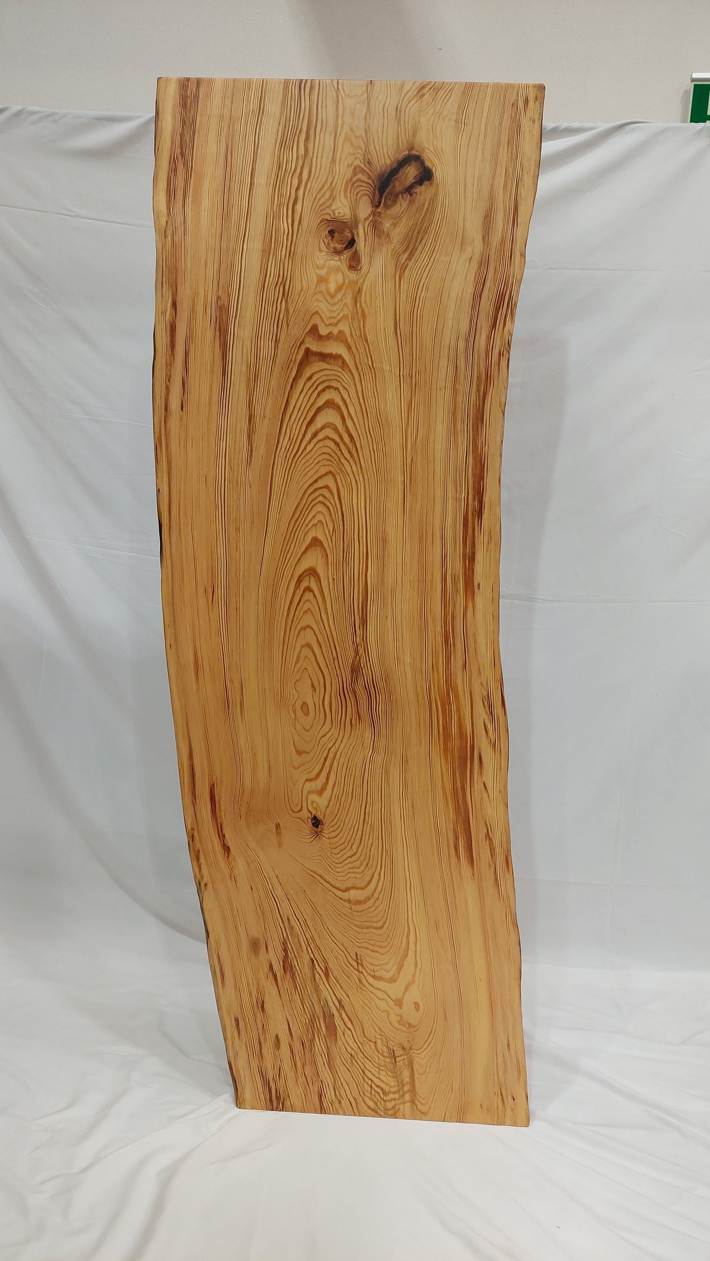 A0013 Japanese red pine (Pinus japonica) solid wood table top 1,940mm x 610mm~640mm x 40mm