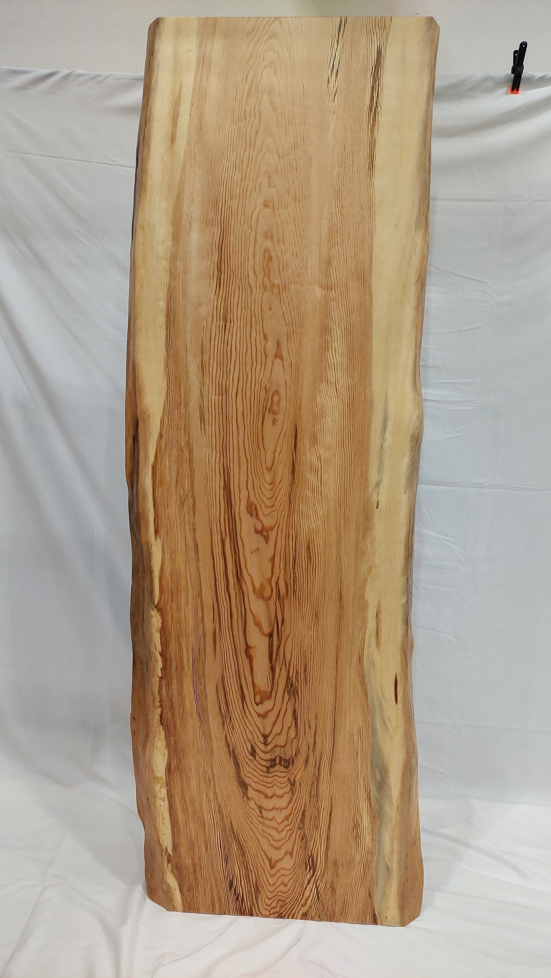 地松（アカマツ）無垢一枚板 テーブル天板 メイボックジャパン – メイ 